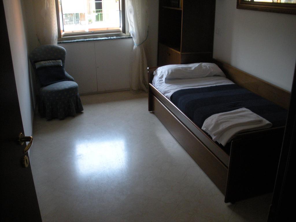 Casa Garbata Bed & Breakfast Rome Bilik gambar